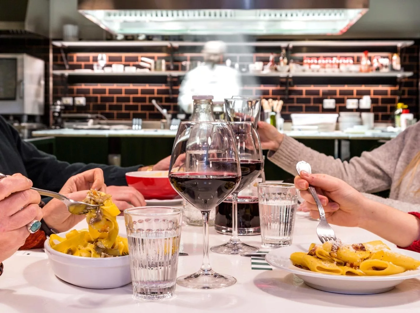 pranzo con amici