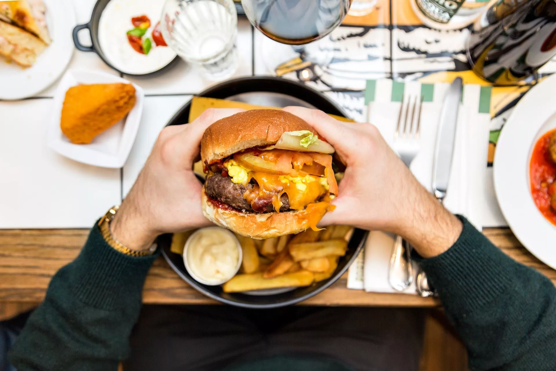 Casa Fluviale - Hamburger con formaggio